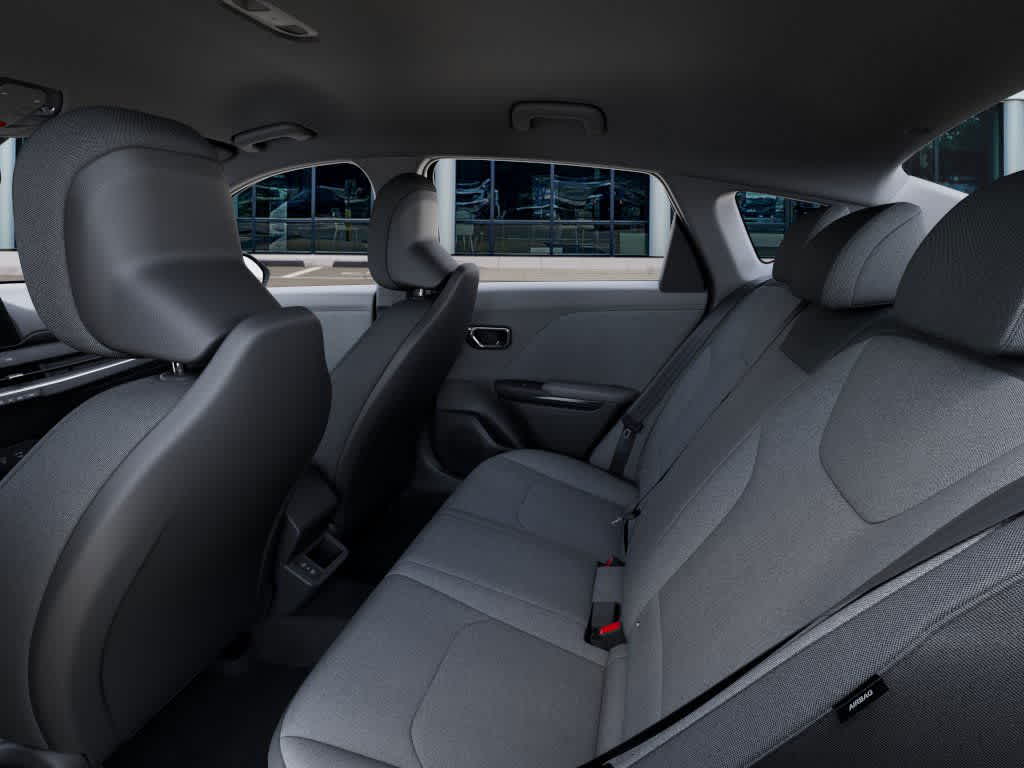 2025 Kia K4 LXS 18