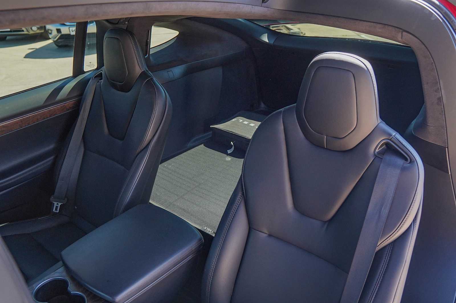 Thumbnail: 2018 Tesla Model X - 27