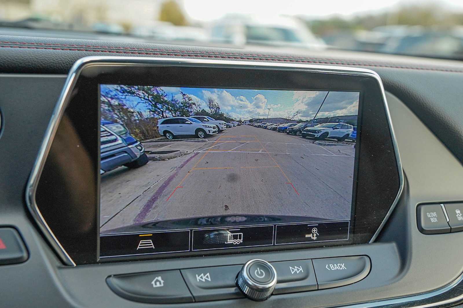 Thumbnail: 2022 Chevrolet Blazer - 16