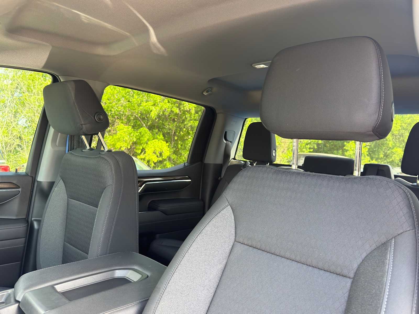 Thumbnail: 2022 Chevrolet Silverado 1500 - 13