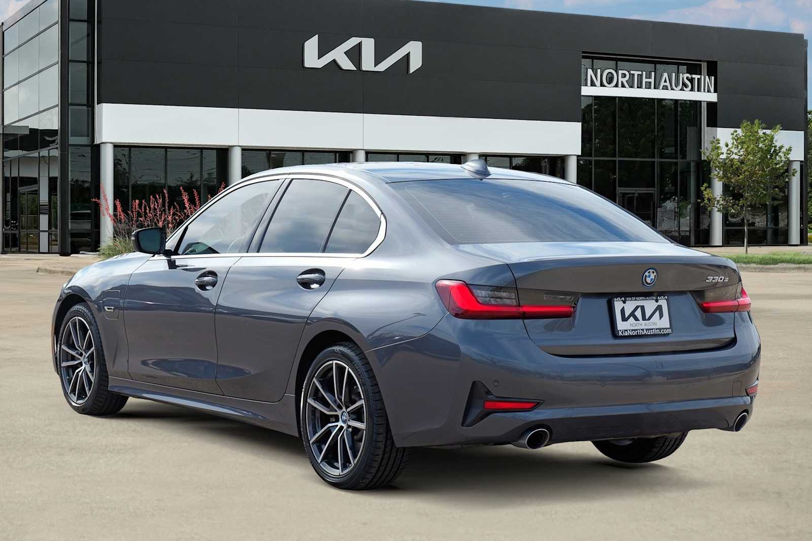 Thumbnail: 2022 BMW 3 Series - 5