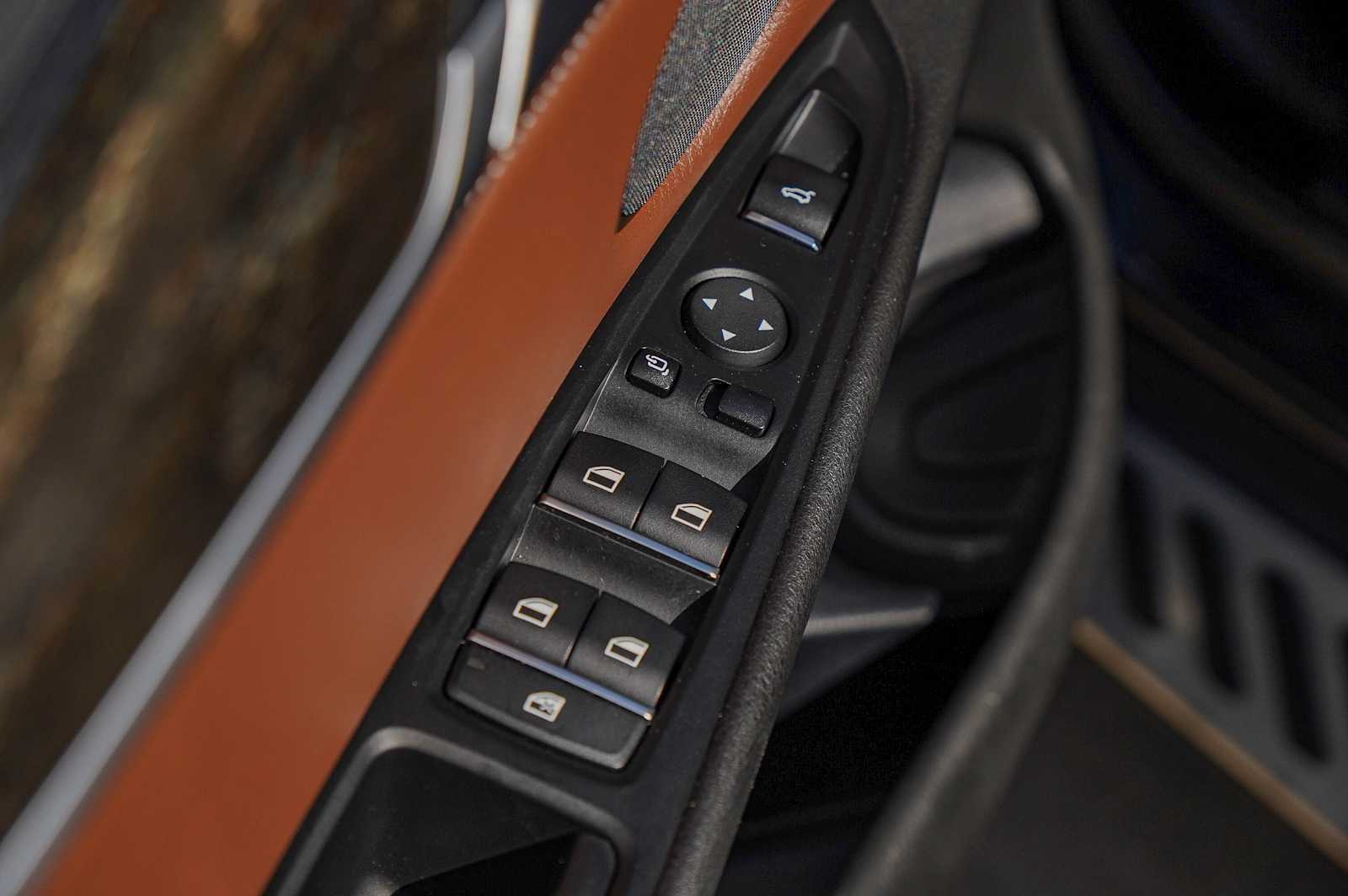 Thumbnail: 2019 BMW X6 - 25