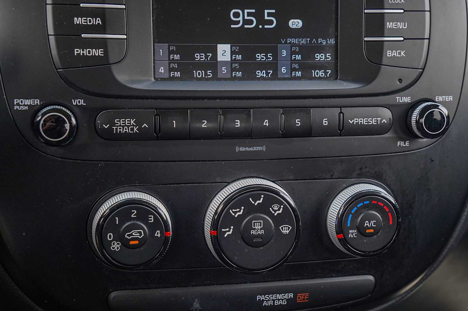 Thumbnail: 2018 Kia Soul - 18