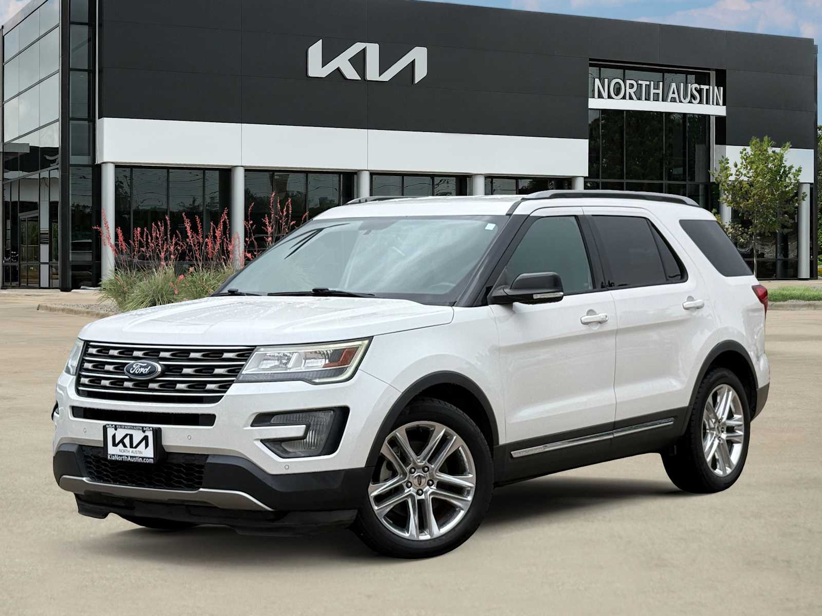 2017 Ford Explorer XLT -
                  Austin, TX