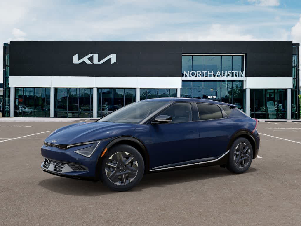 2025 Kia EV6 Light photo 2