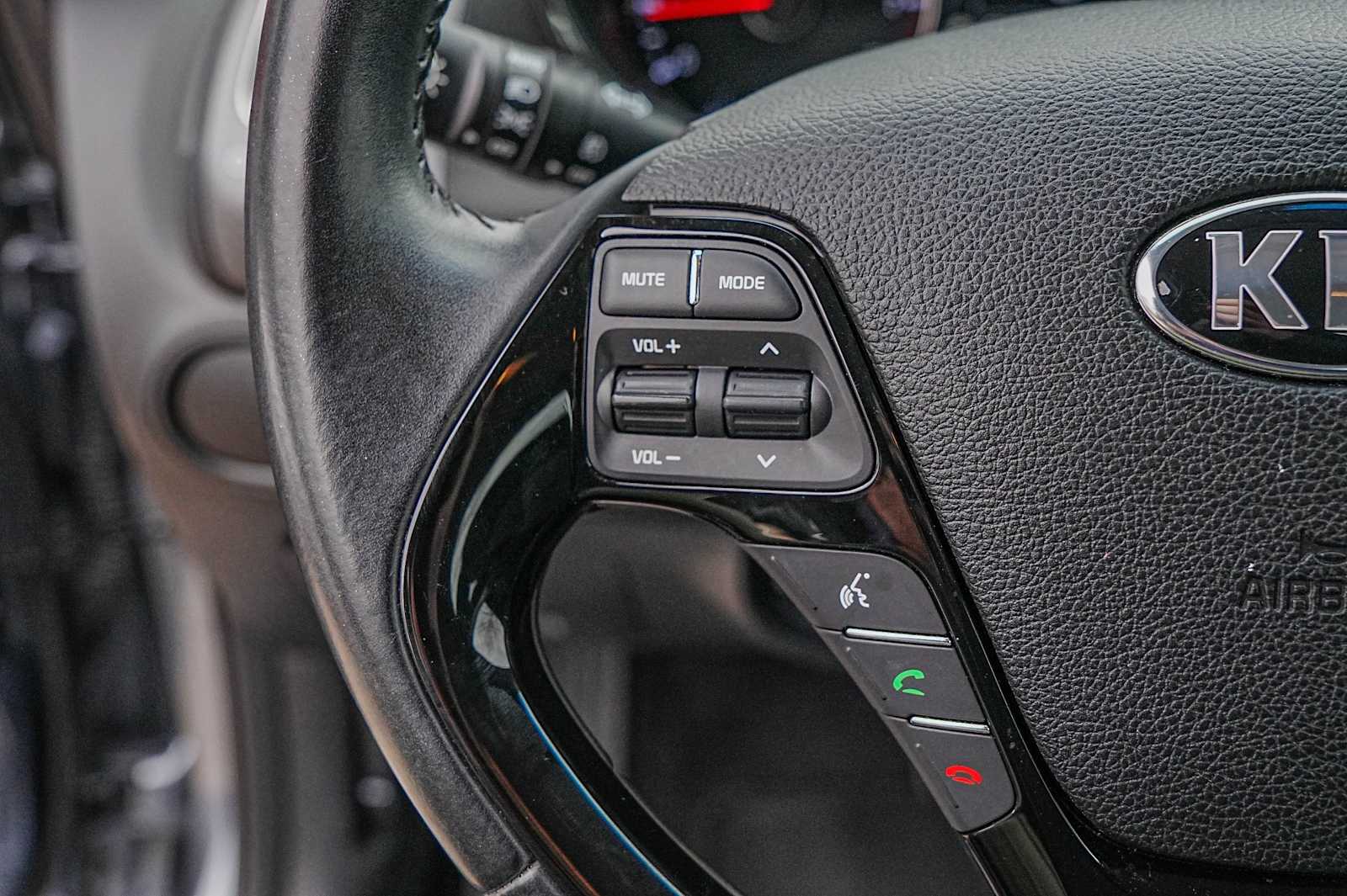 Thumbnail: 2017 Kia Forte - 13