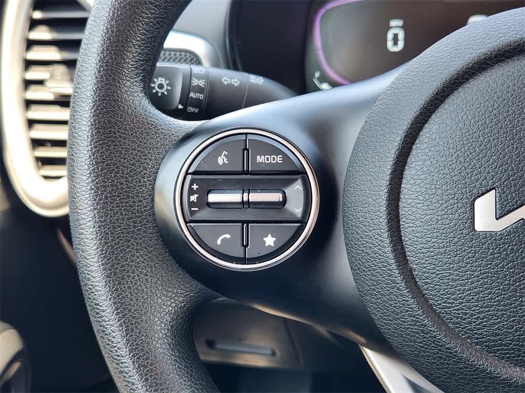 2023 Kia Soul LX 27