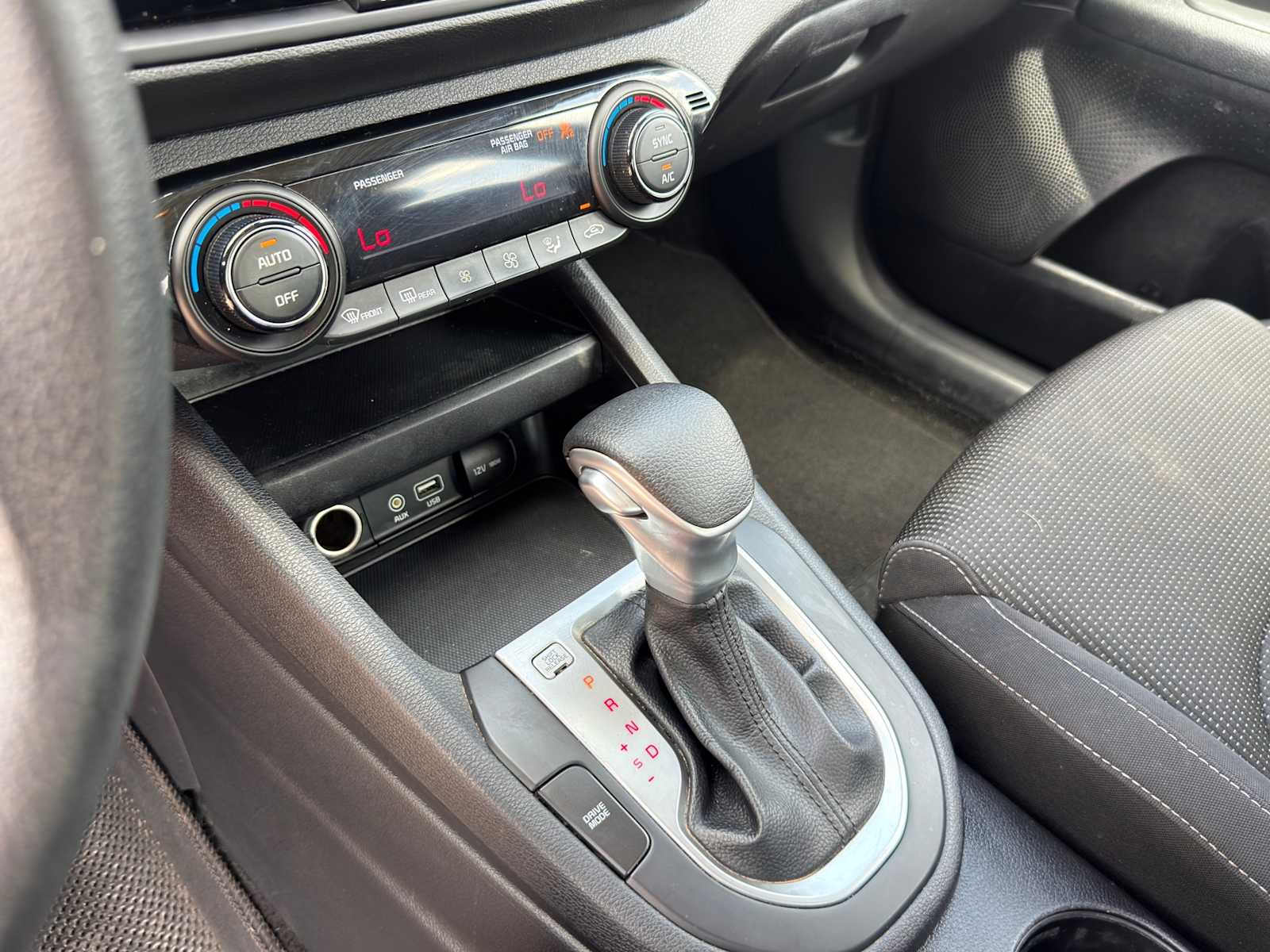 Thumbnail: 2019 Kia Forte - 9