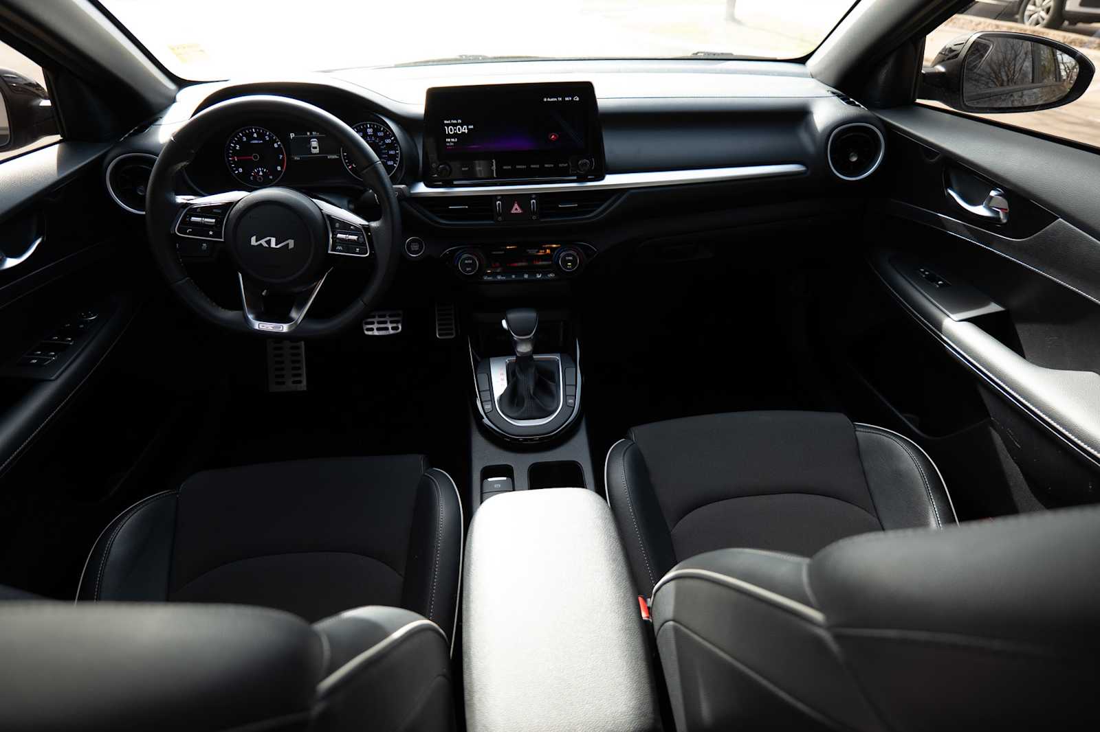 Thumbnail: 2024 Kia Forte - 26