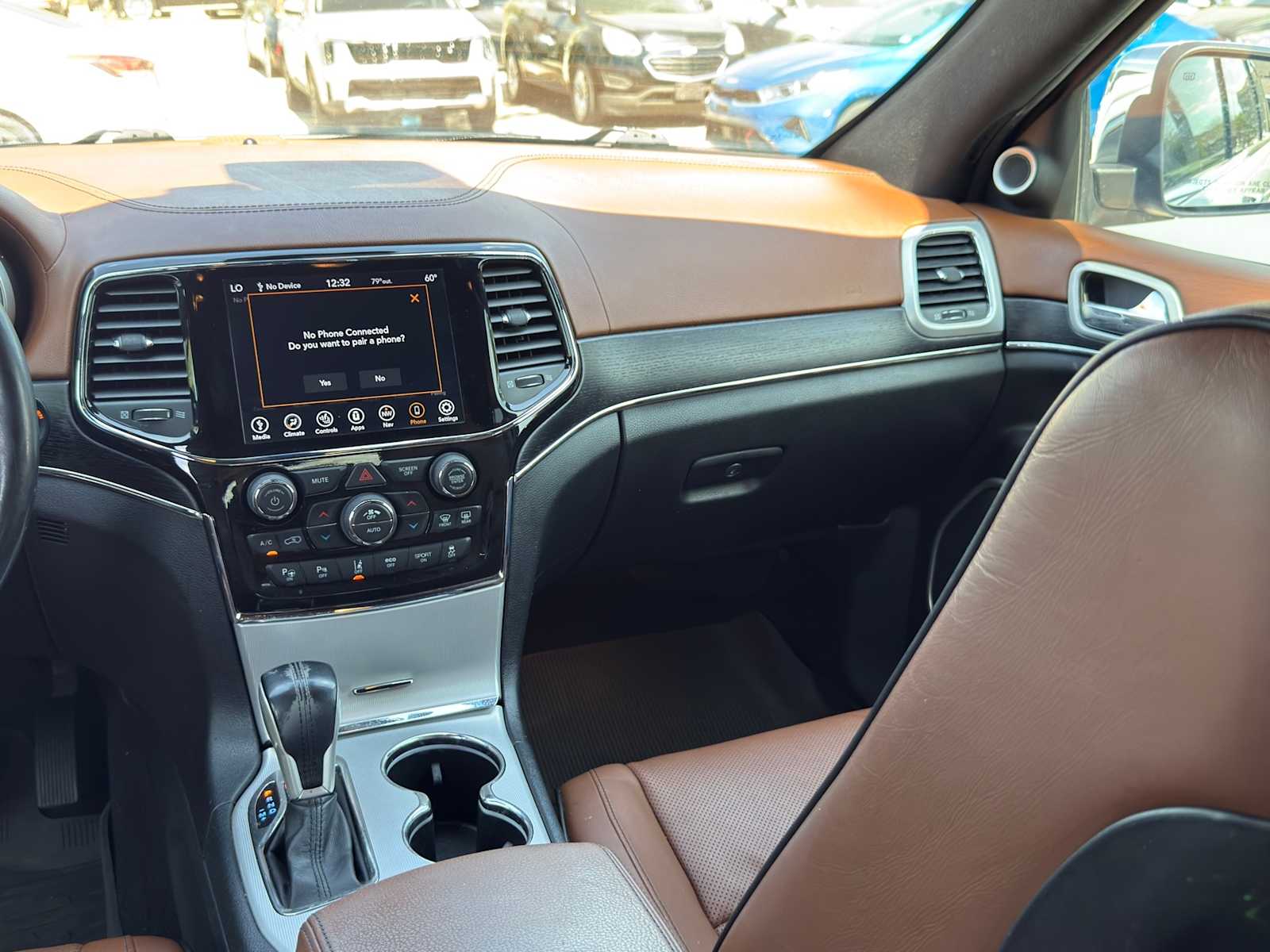 Thumbnail: 2020 Jeep Grand Cherokee - 25