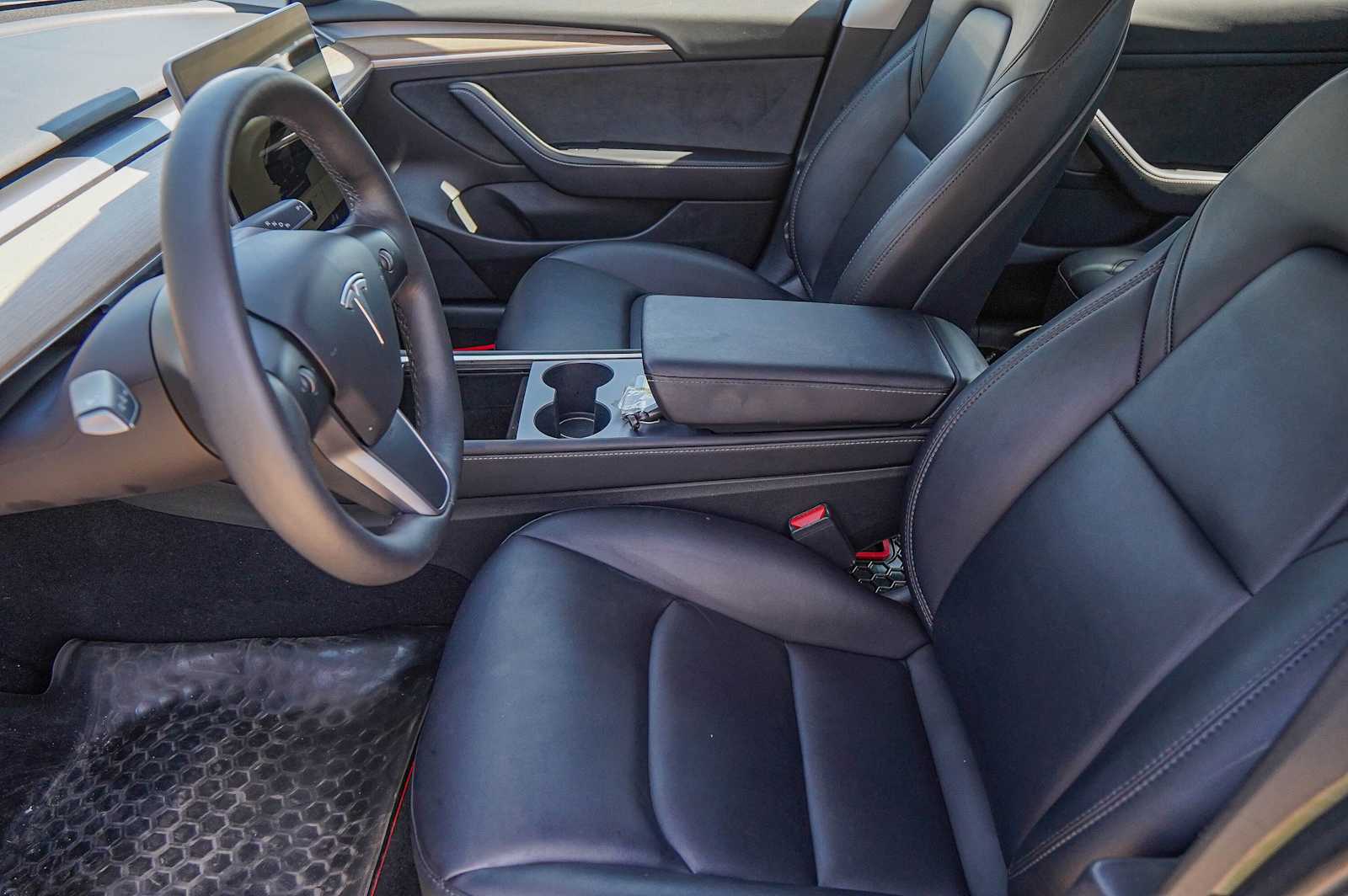 Thumbnail: 2023 Tesla Model 3 - 10