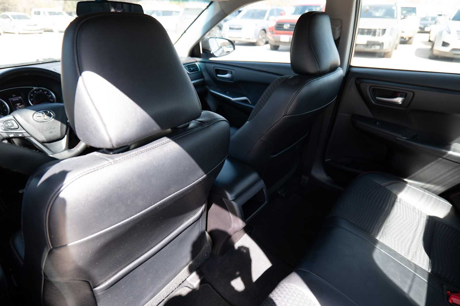 Thumbnail: 2015 Toyota Camry - 23