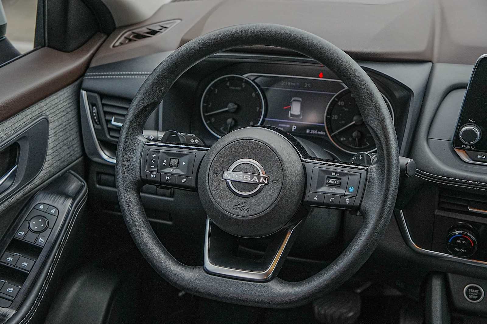 Thumbnail: 2023 Nissan Rogue - 27