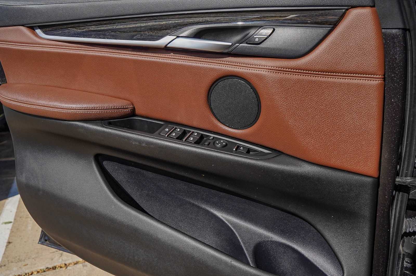 Thumbnail: 2019 BMW X6 - 24