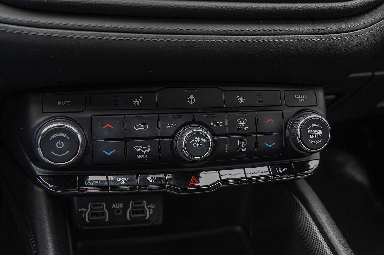 Thumbnail: 2022 Dodge Durango - 18