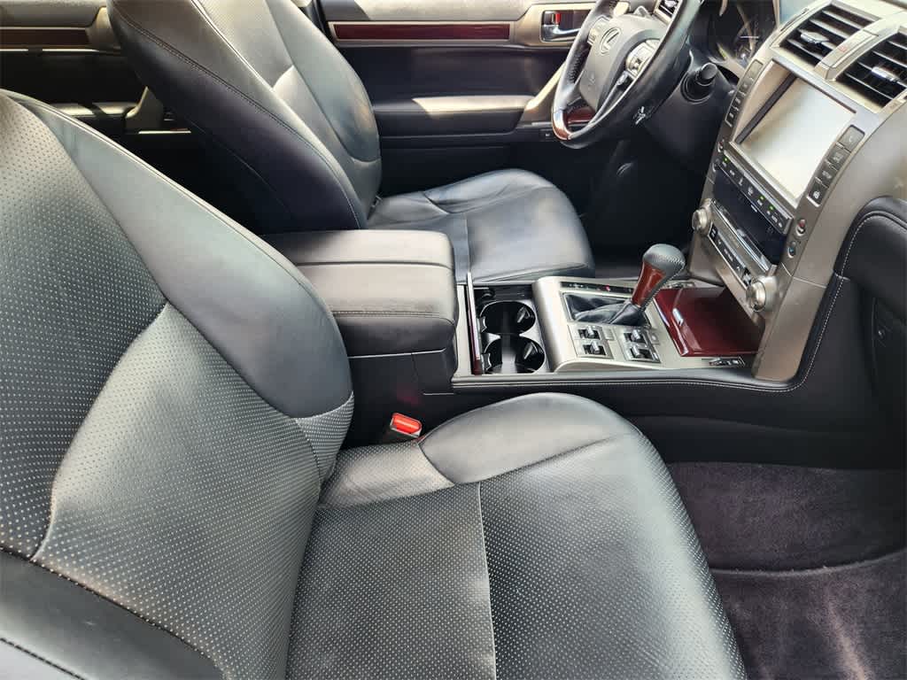 Thumbnail: 2017 Lexus GX - 14