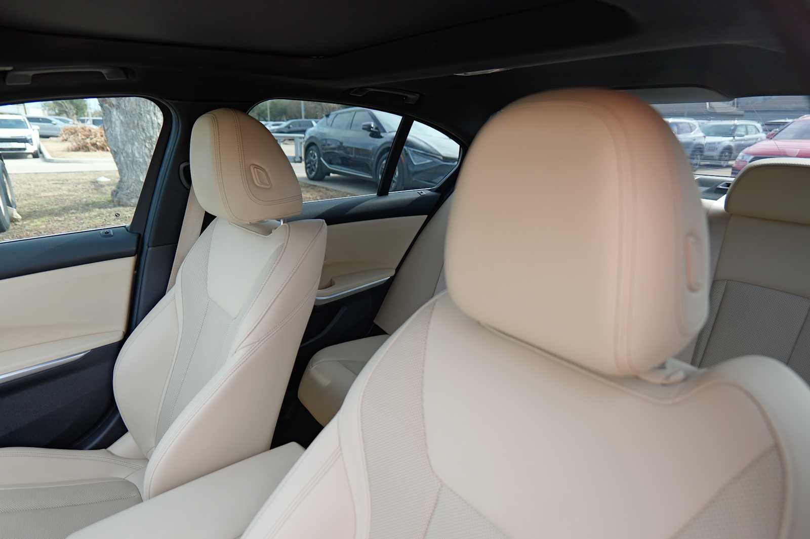 Thumbnail: 2022 BMW 3 Series - 11