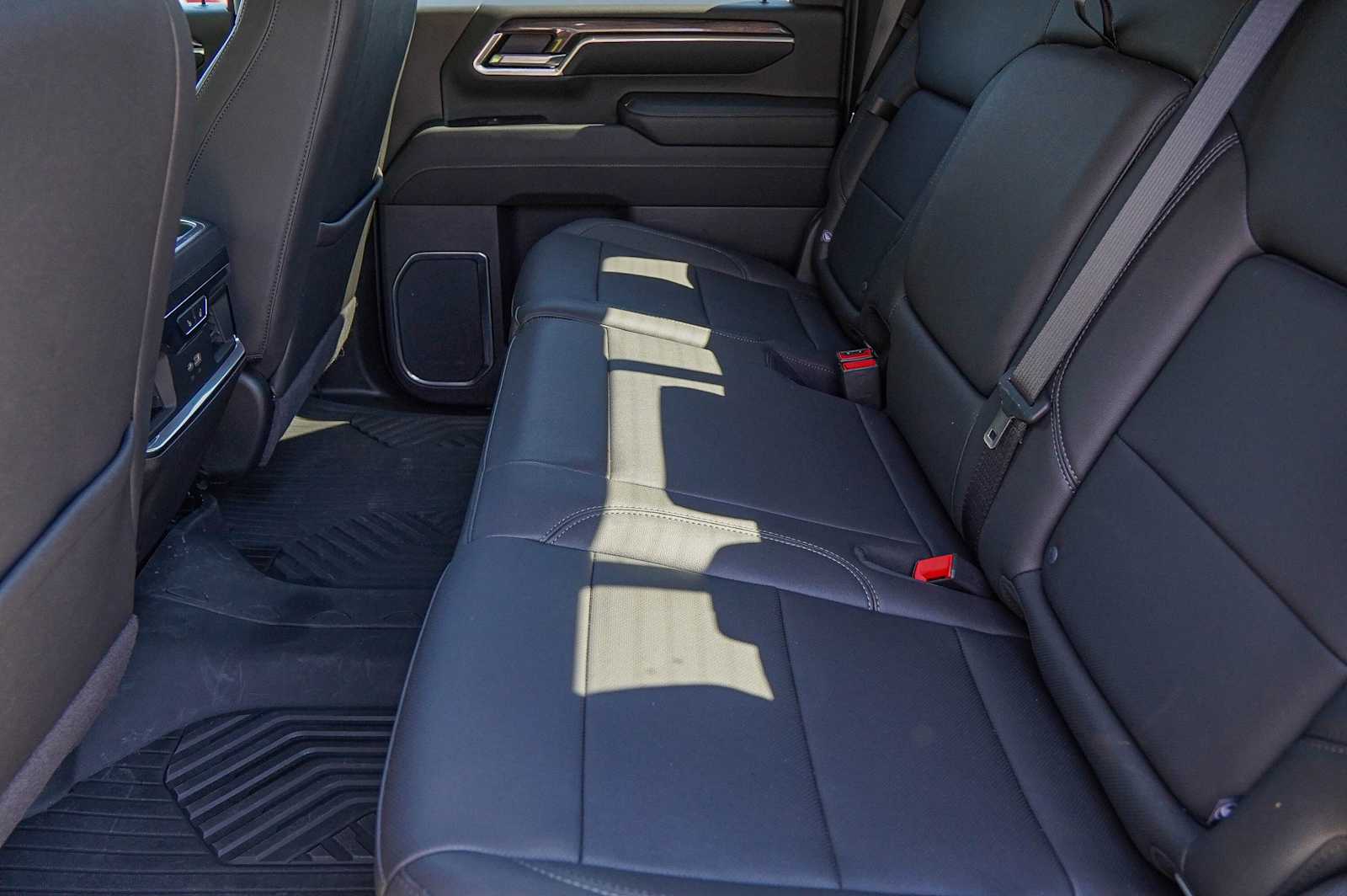 Thumbnail: 2024 Chevrolet Silverado 2500 - 29