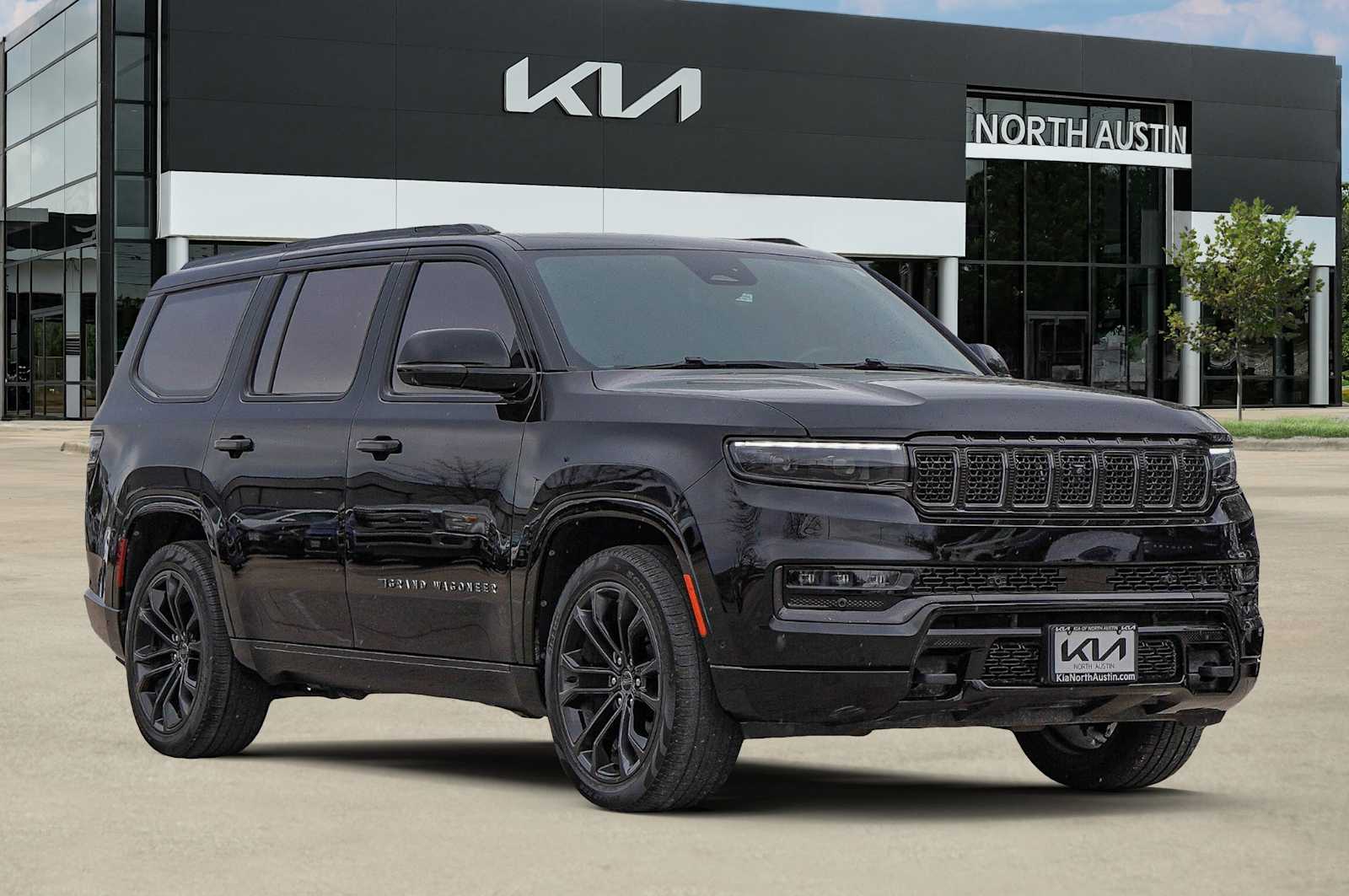 Thumbnail: 2024 Jeep Grand Wagoneer - 8