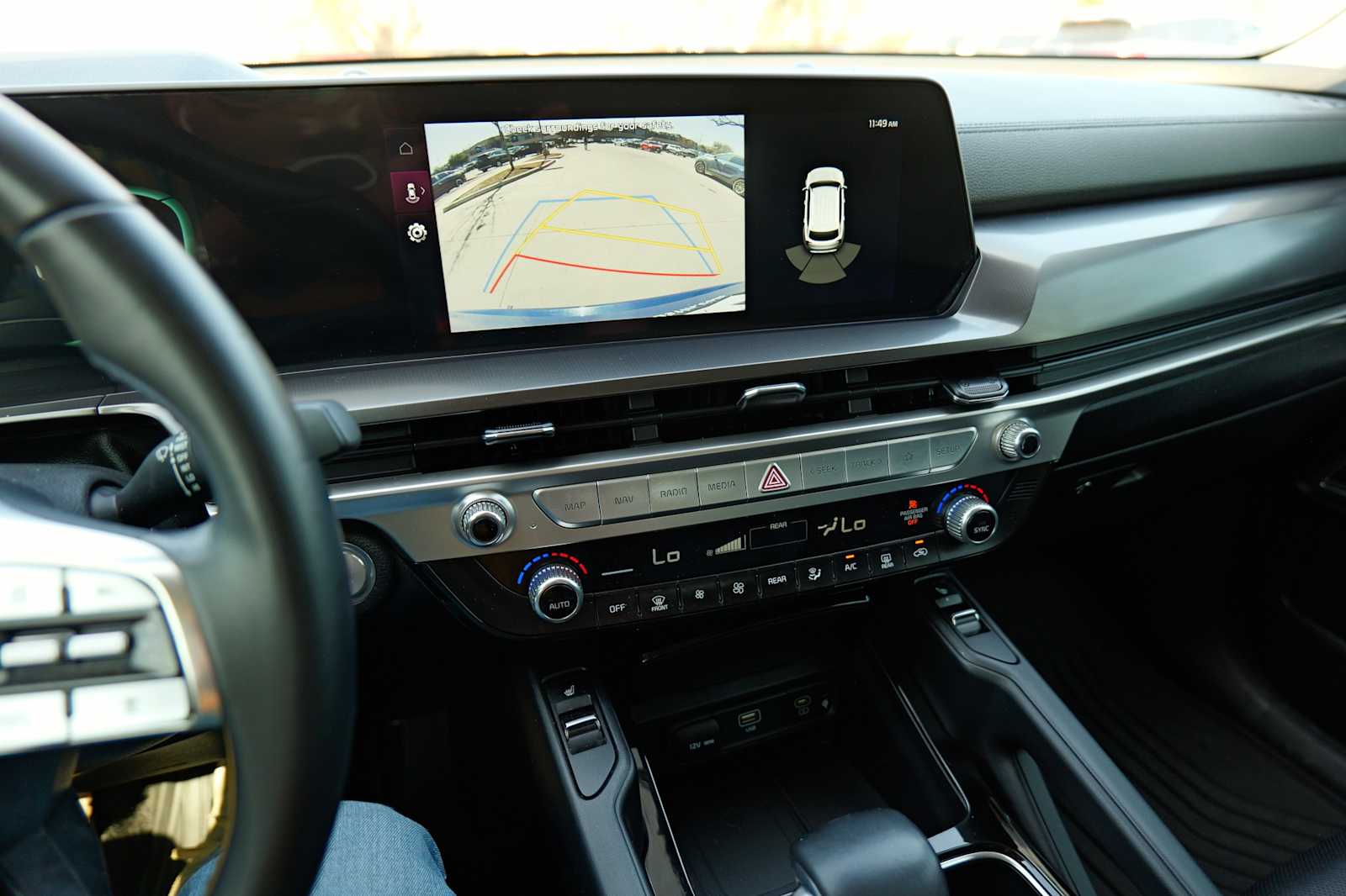 Thumbnail: 2023 Kia Telluride - 16