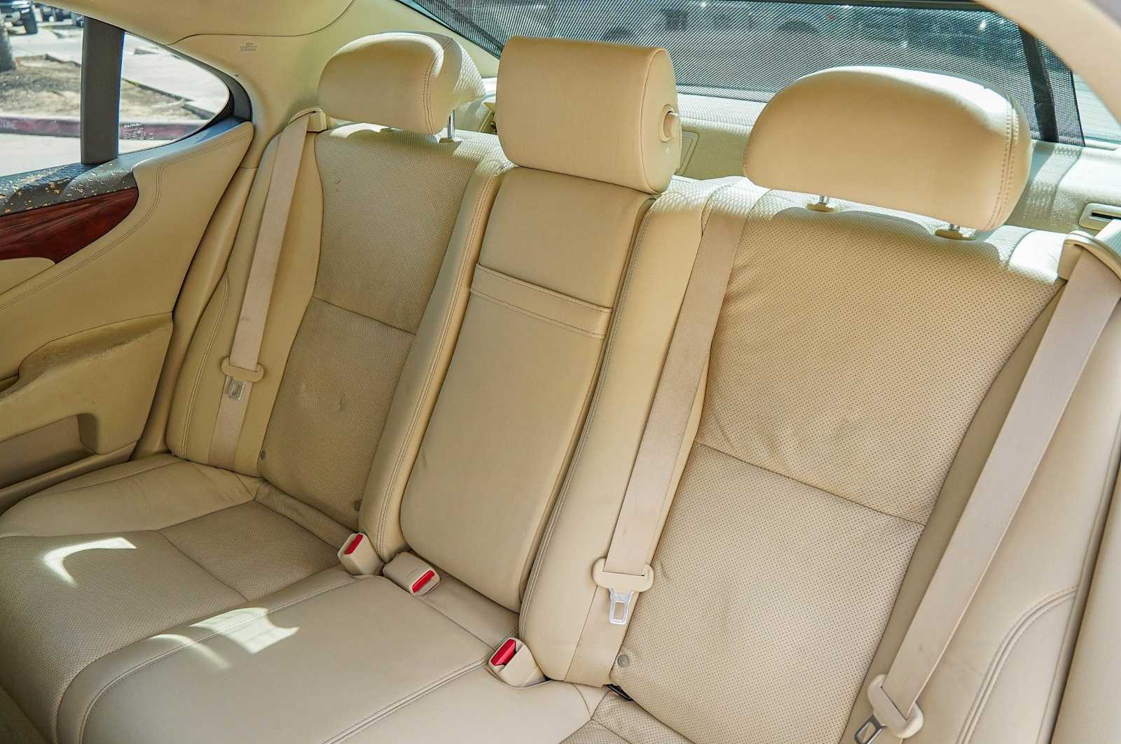 Thumbnail: 2012 Lexus LS - 33