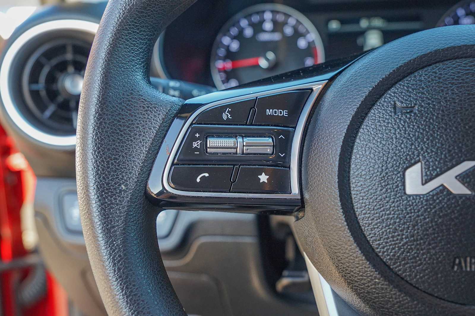 Thumbnail: 2022 Kia Forte - 13