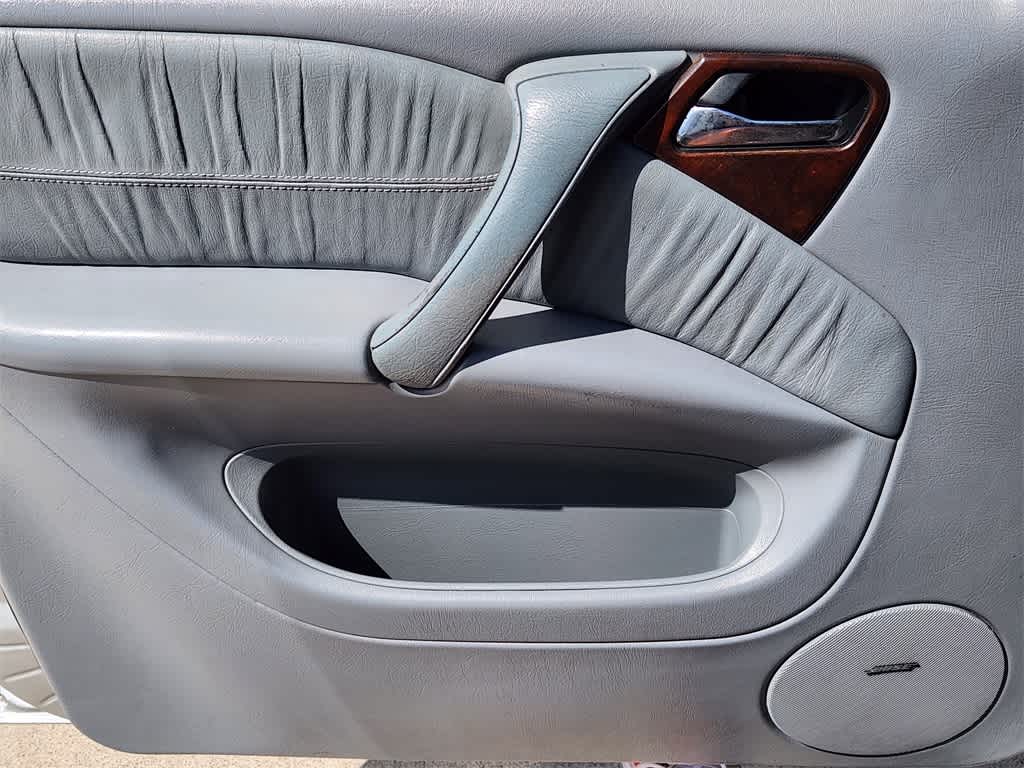 Thumbnail: 2001 Mercedes-Benz M-Class - 20