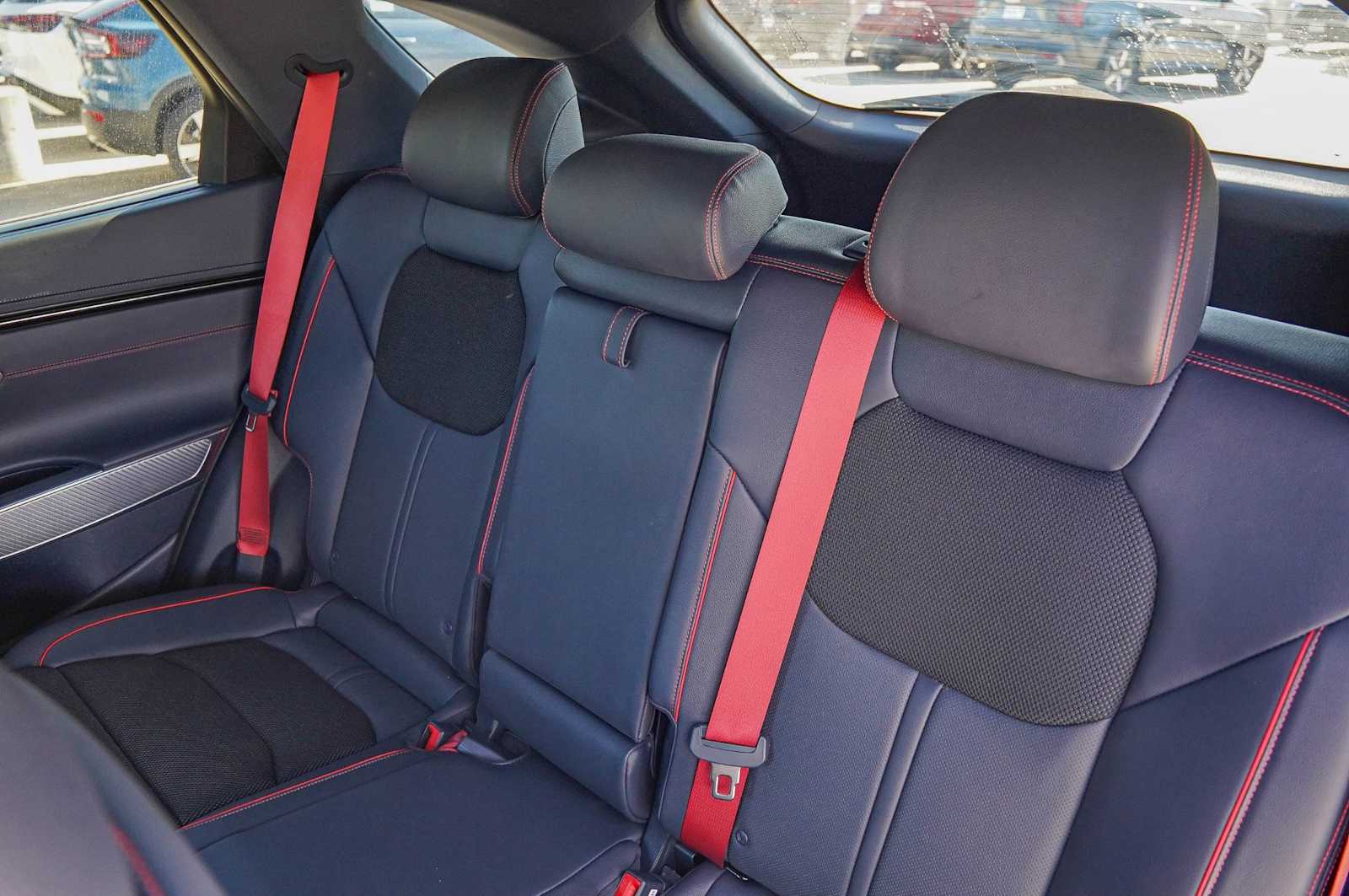 Thumbnail: 2023 Genesis GV70 - 33