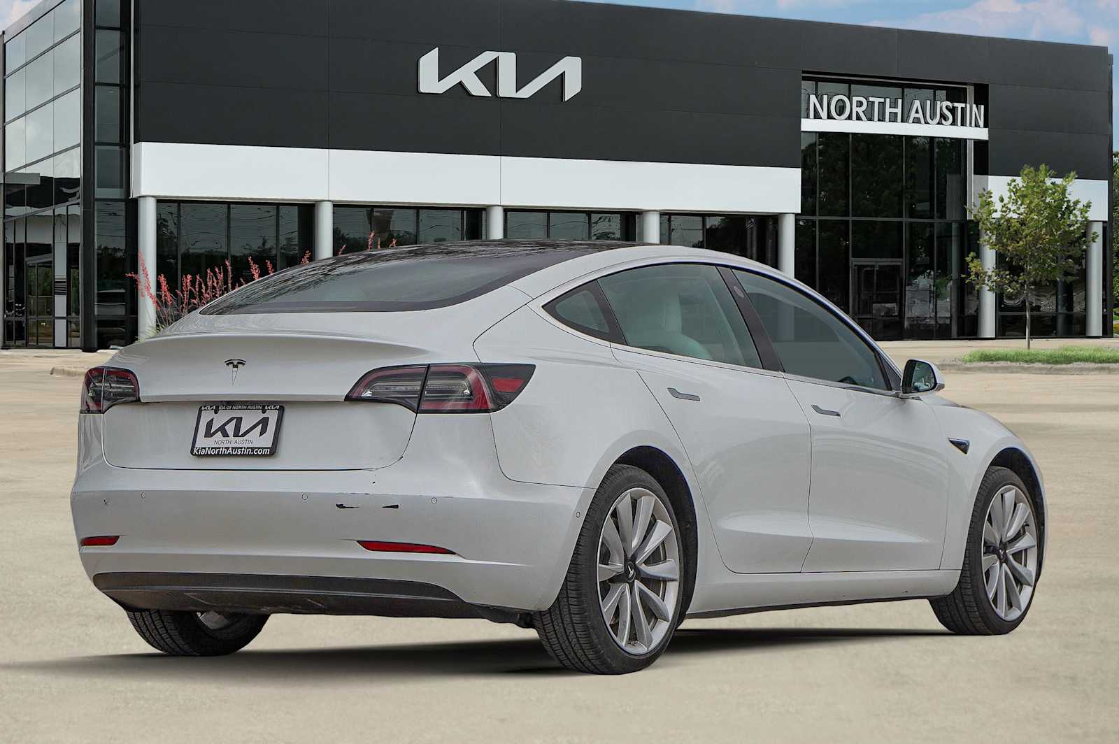 Thumbnail: 2020 Tesla Model 3 - 6