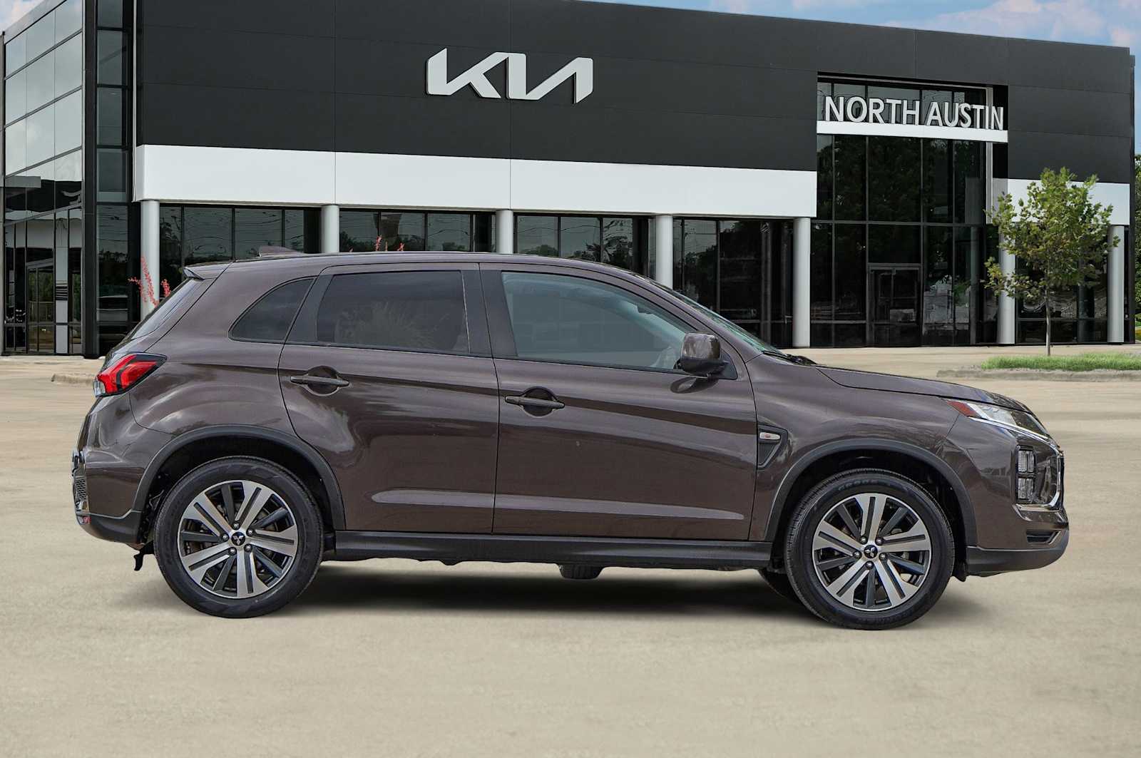 Thumbnail: 2021 Mitsubishi Outlander Sport - 7