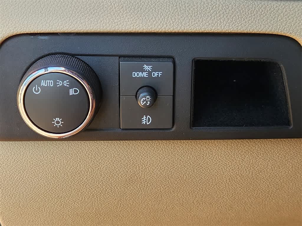 Thumbnail: 2014 Cadillac Escalade - 19