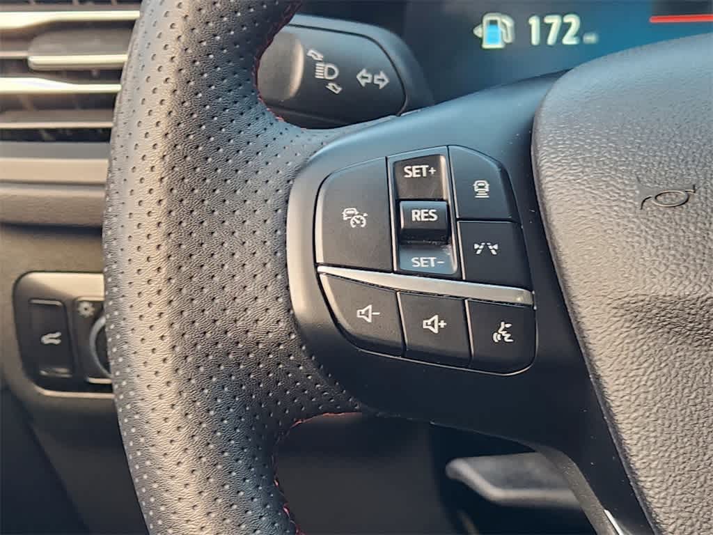 Thumbnail: 2023 Ford Escape - 25