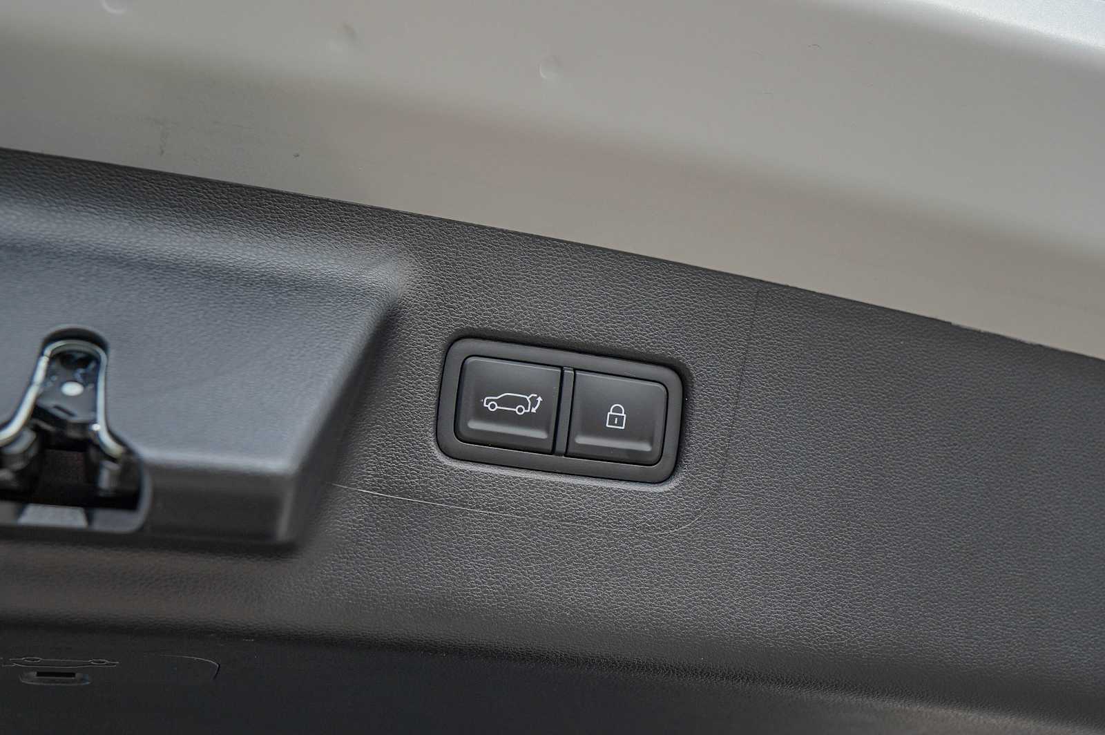 Thumbnail: 2025 Hyundai Santa Fe - 32