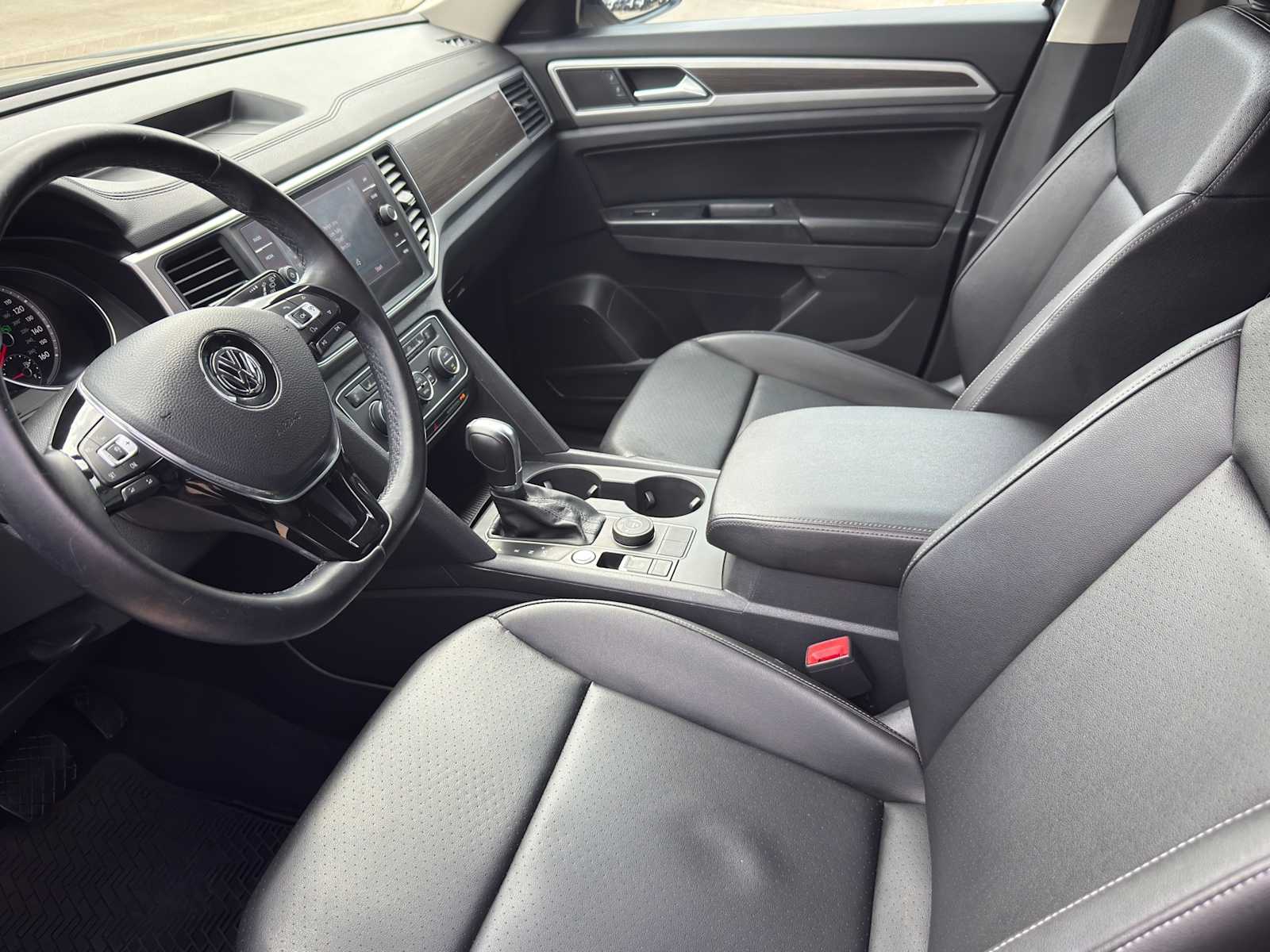 Thumbnail: 2018 Volkswagen Atlas - 9