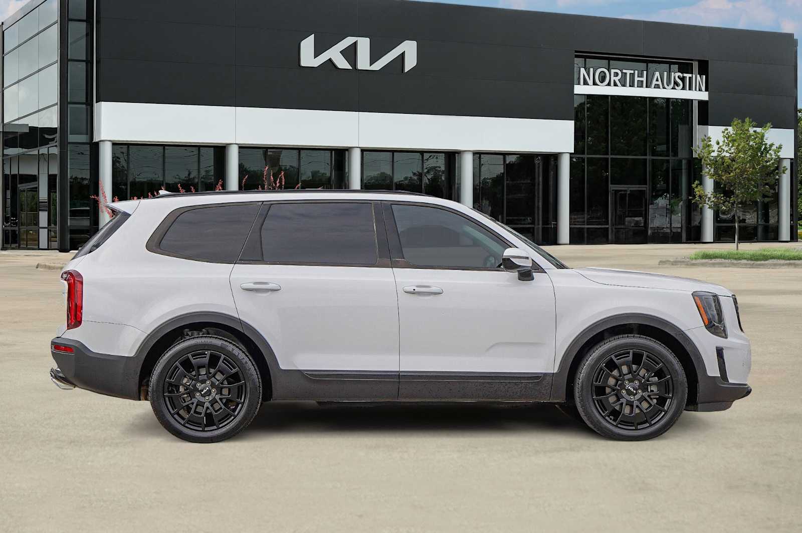 Thumbnail: 2022 Kia Telluride - 7