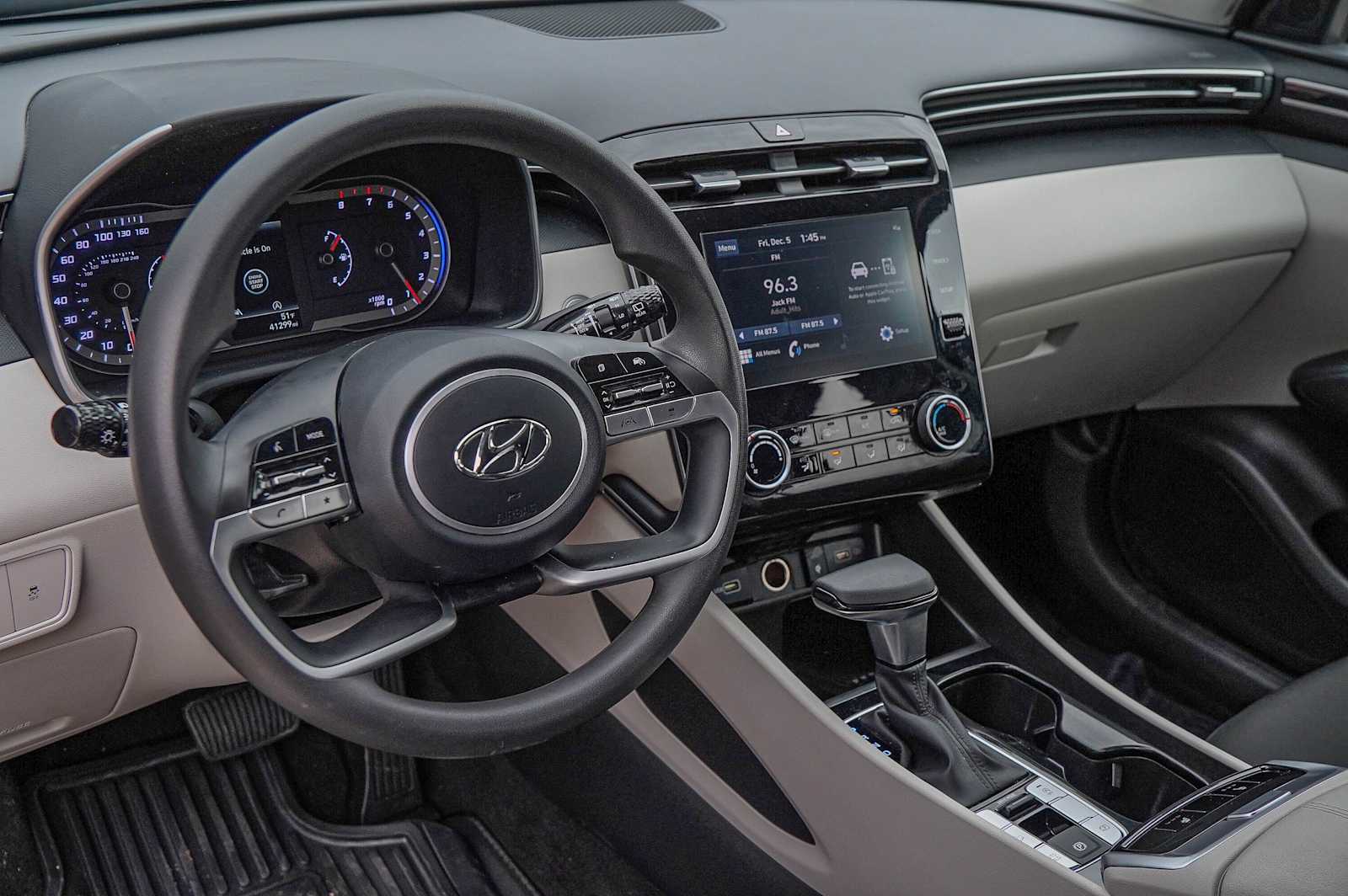 Thumbnail: 2023 Hyundai Tucson - 9