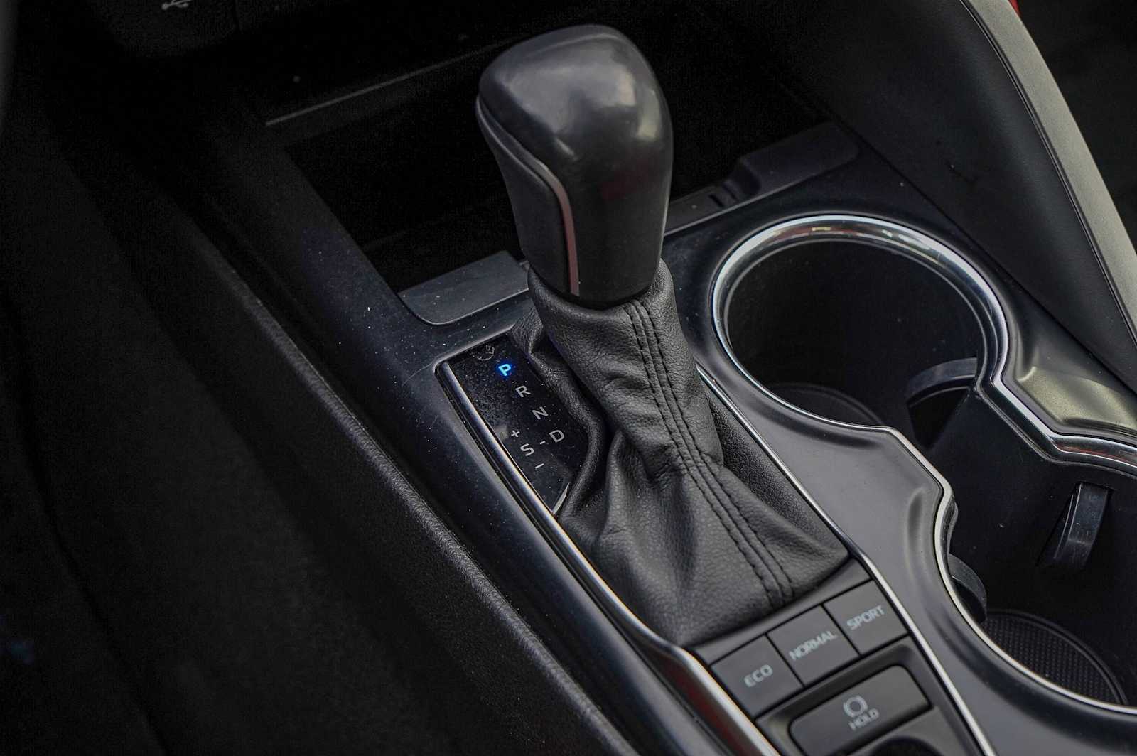 Thumbnail: 2020 Toyota Camry - 20