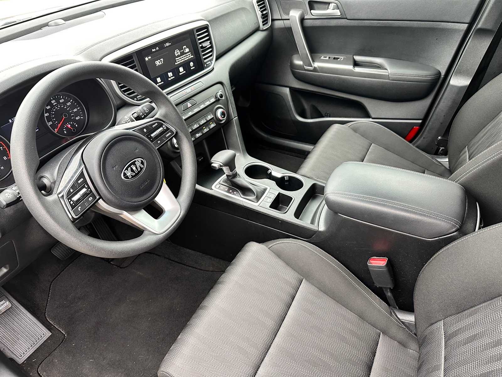 Thumbnail: 2022 Kia Sportage - 8