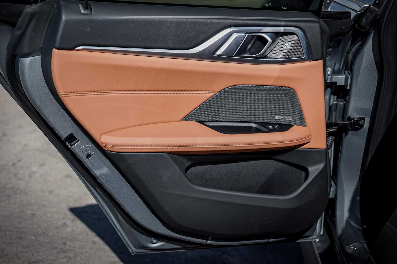 Thumbnail: 2025 BMW i4 - 30