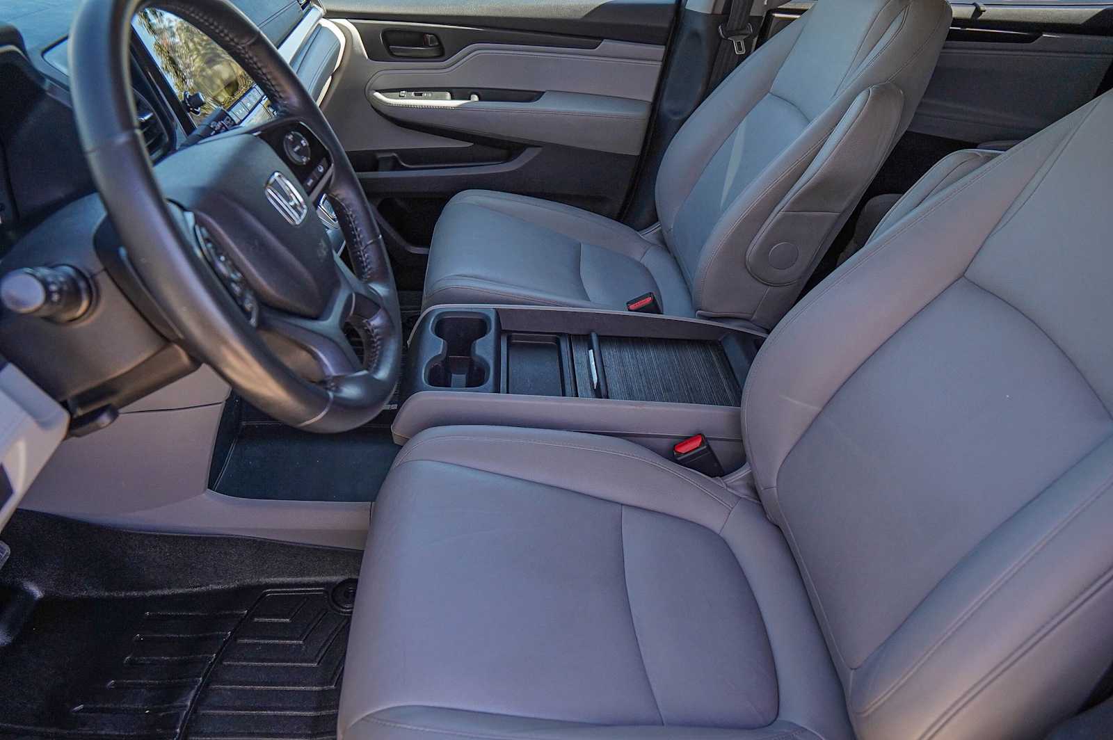 Thumbnail: 2018 Honda Odyssey - 10