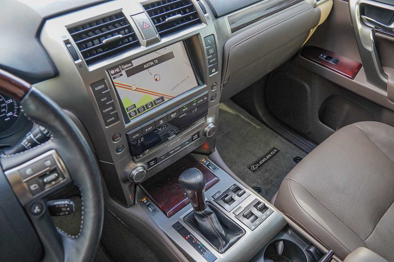 Thumbnail: 2015 Lexus GX - 18