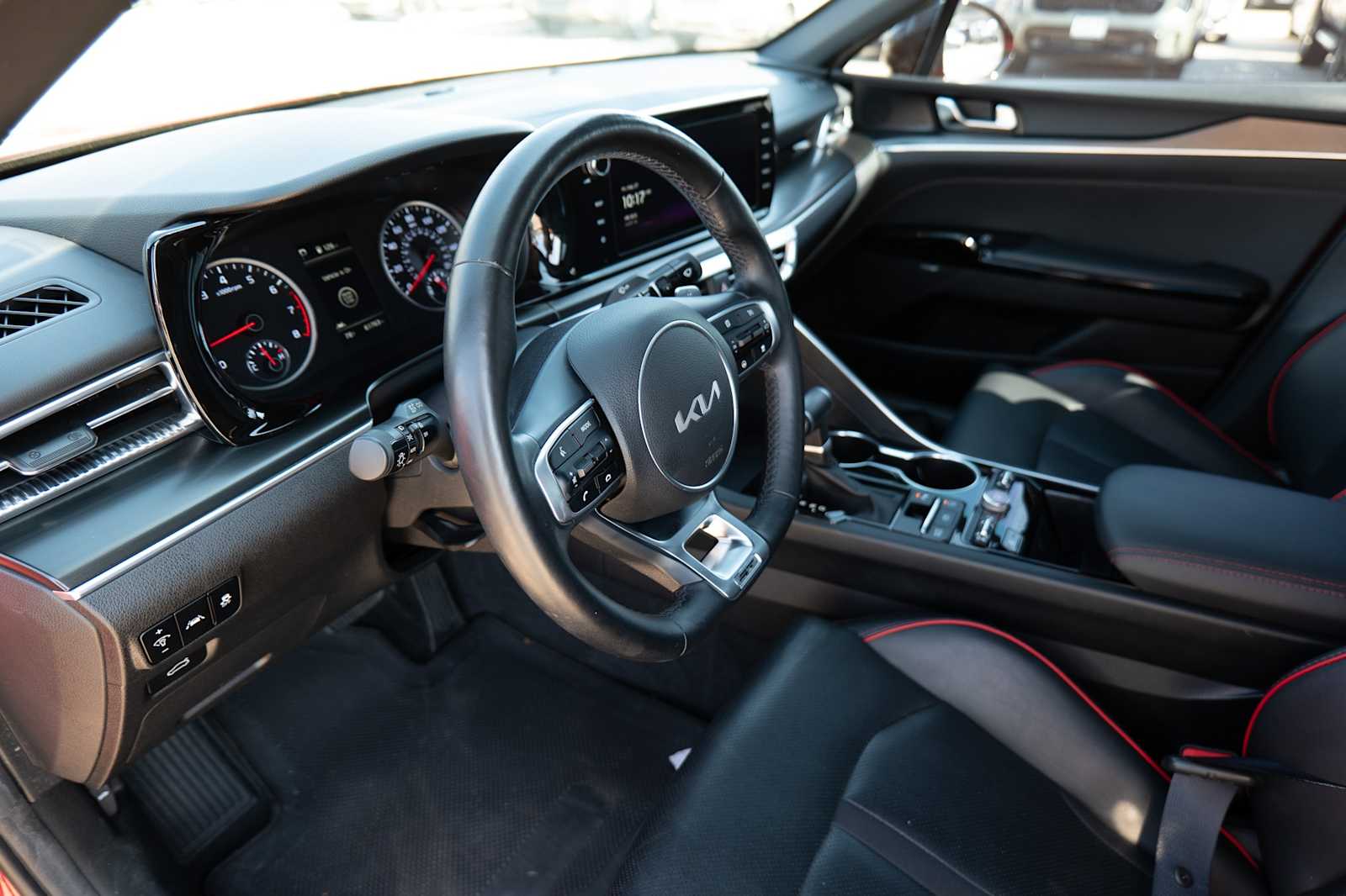 Thumbnail: 2023 Kia K5 - 9