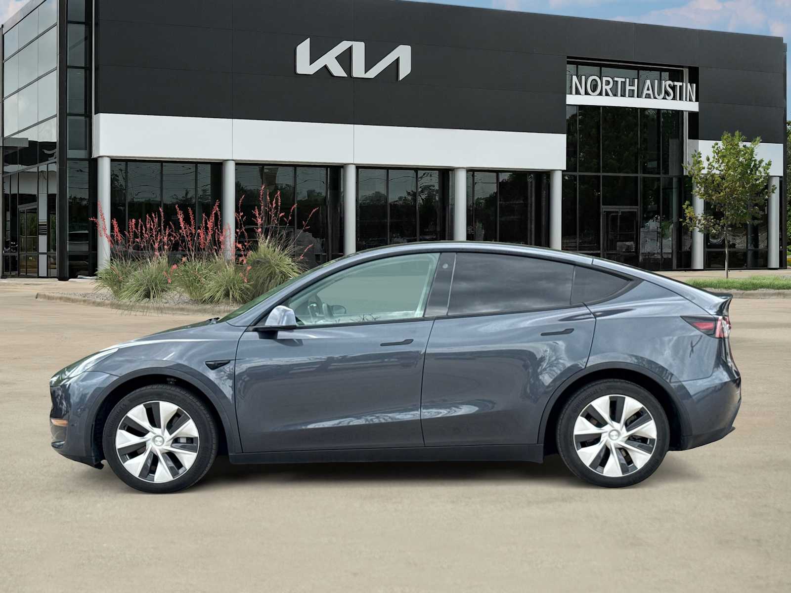 Thumbnail: 2021 Tesla Model Y - 4