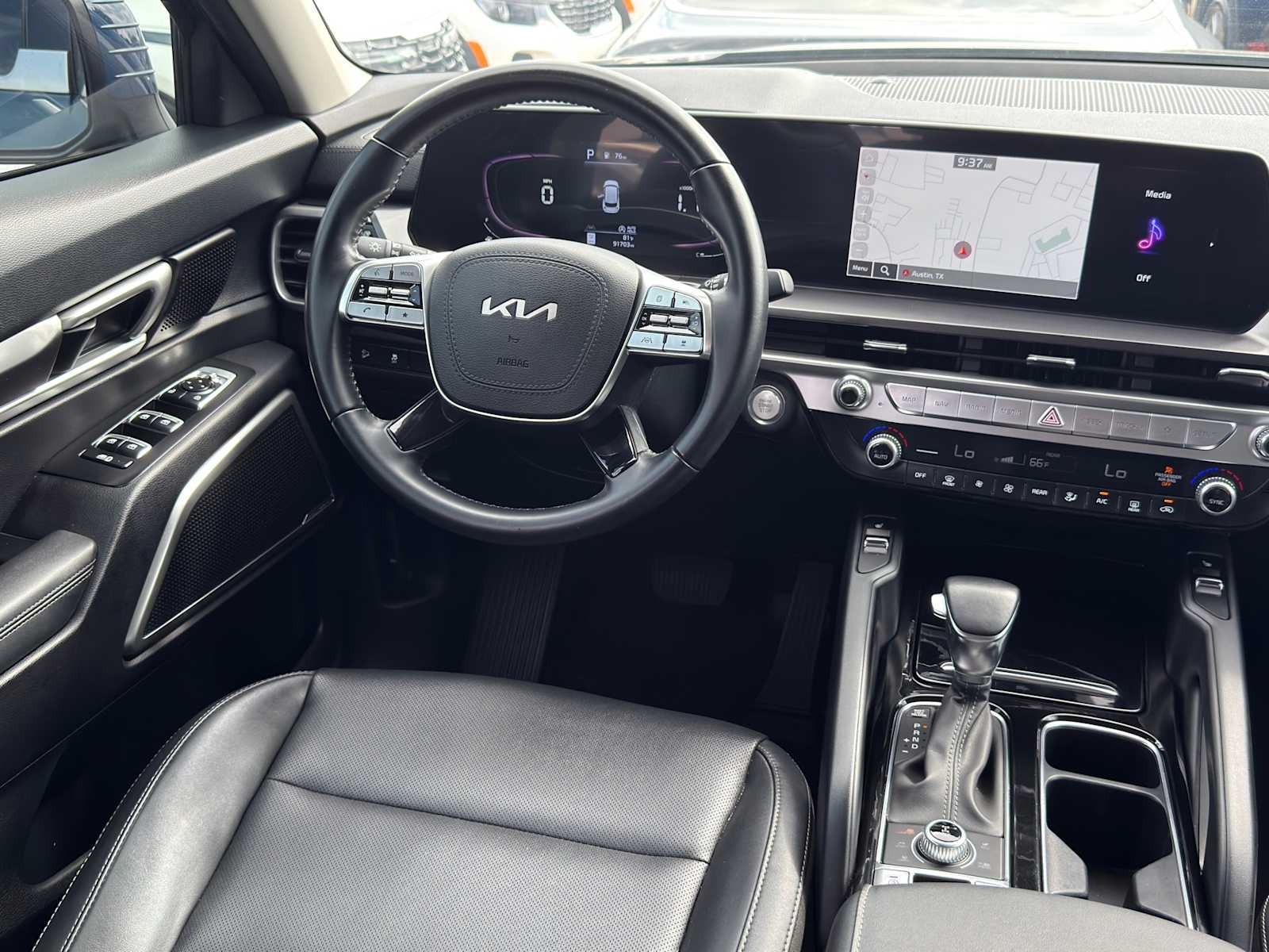 Thumbnail: 2023 Kia Telluride - 22