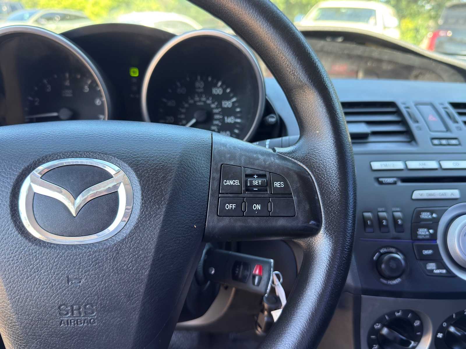 Thumbnail: 2011 Mazda Mazda3 - 17