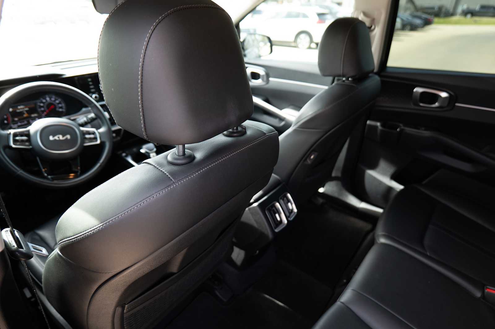 Thumbnail: 2022 Kia Sorento - 23