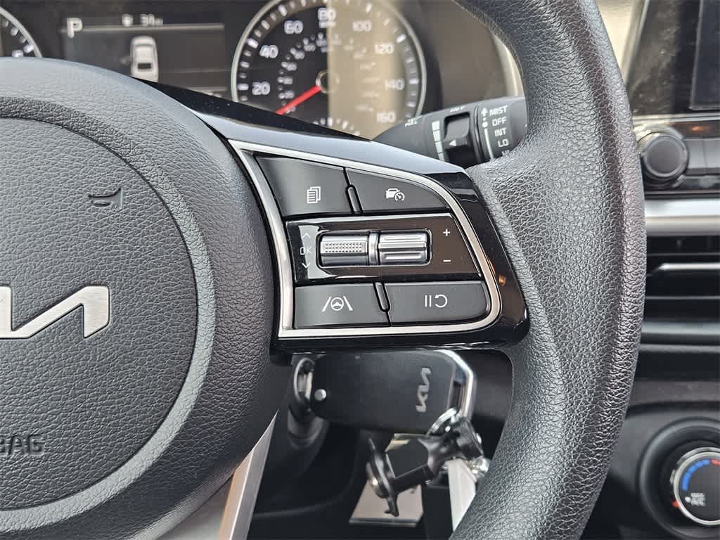 Thumbnail: 2024 Kia Forte - 26