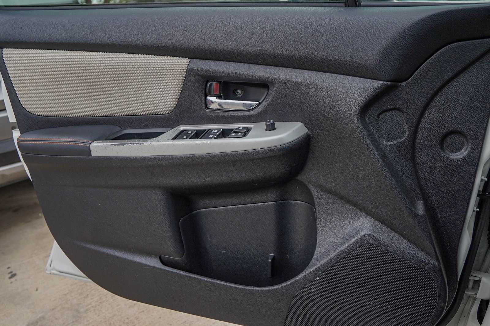 Thumbnail: 2016 Subaru Crosstrek - 21