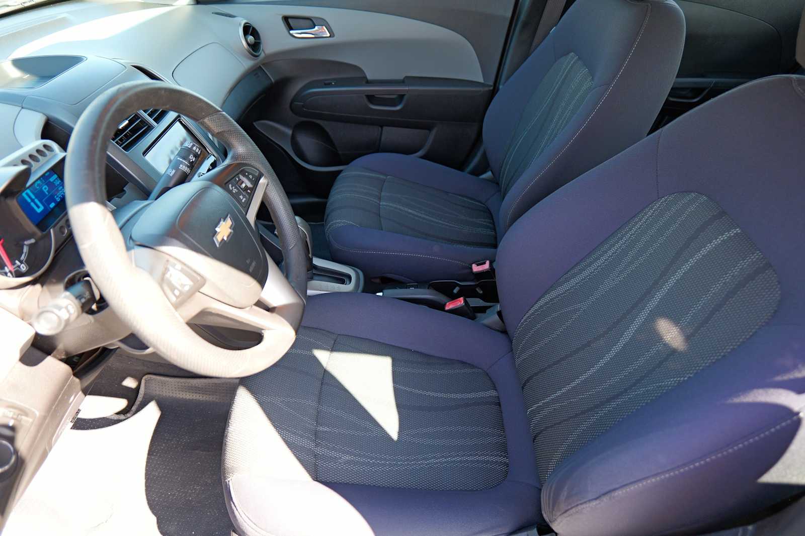 Thumbnail: 2013 Chevrolet Sonic - 10