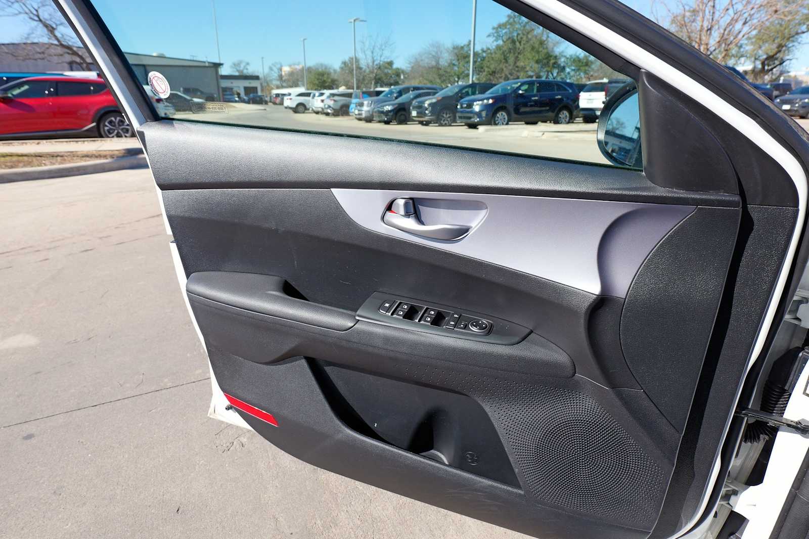 Thumbnail: 2024 Kia Forte - 20